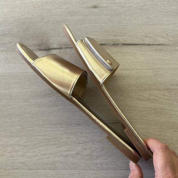 New York and Company Adelle Flat Sandal Gold 10 NWT IN BOX - Picture 9 of 10